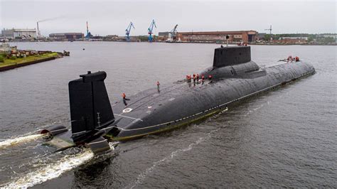 biggest submarine ever